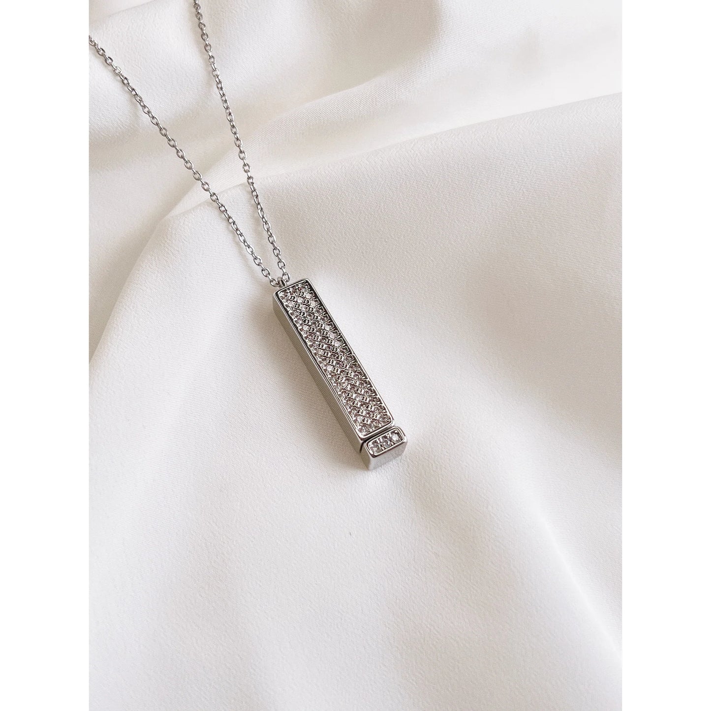 Jew | "I love you" Necklace